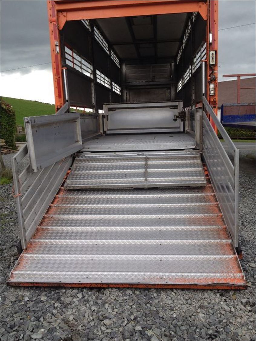 Livestock trailer Northern Ireland Plowman Brothers